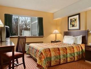 Days Inn & Suites Groton/Mohegan Sun/Foxwoods Exterior photo